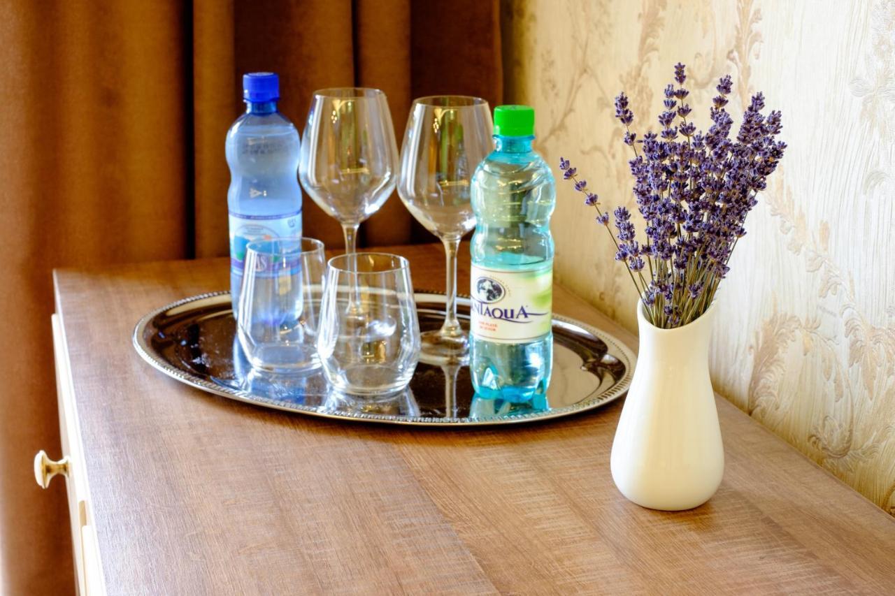 Hotel Poezia Luna Zewnętrze zdjęcie